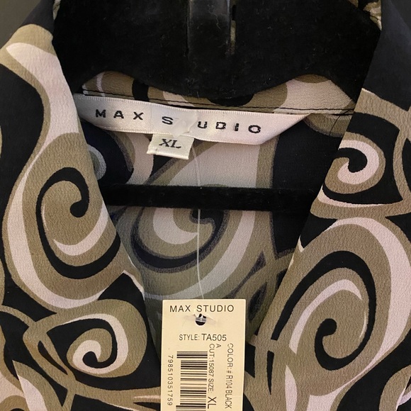 Too - Picture 2 of 2